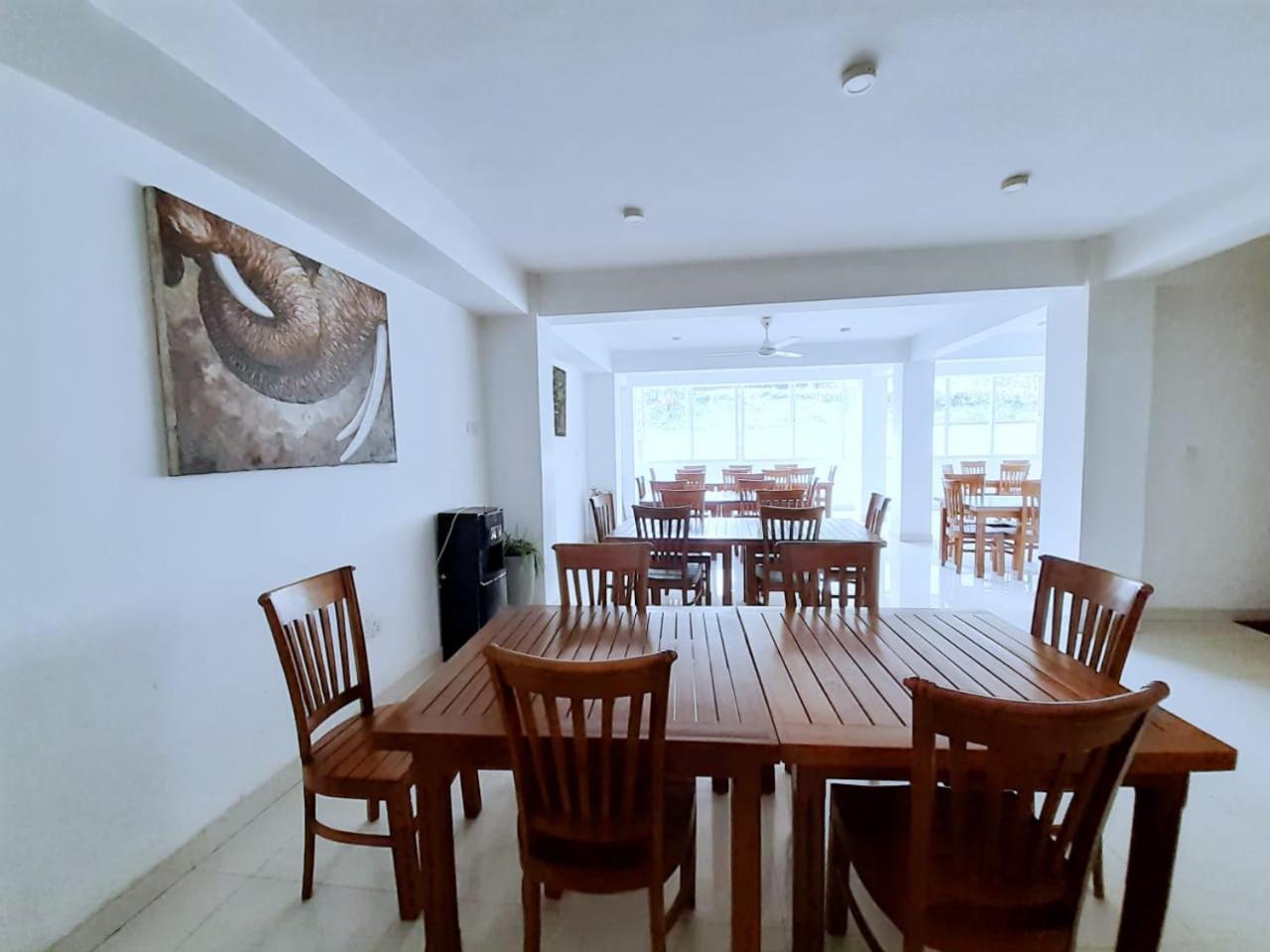 Hotel Bamiyan Kandy Bagian luar foto