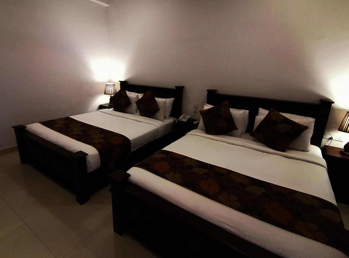 Hotel Bamiyan Kandy Bagian luar foto
