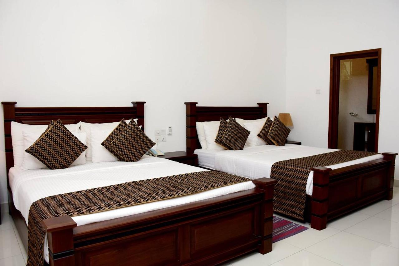 Hotel Bamiyan Kandy Bagian luar foto