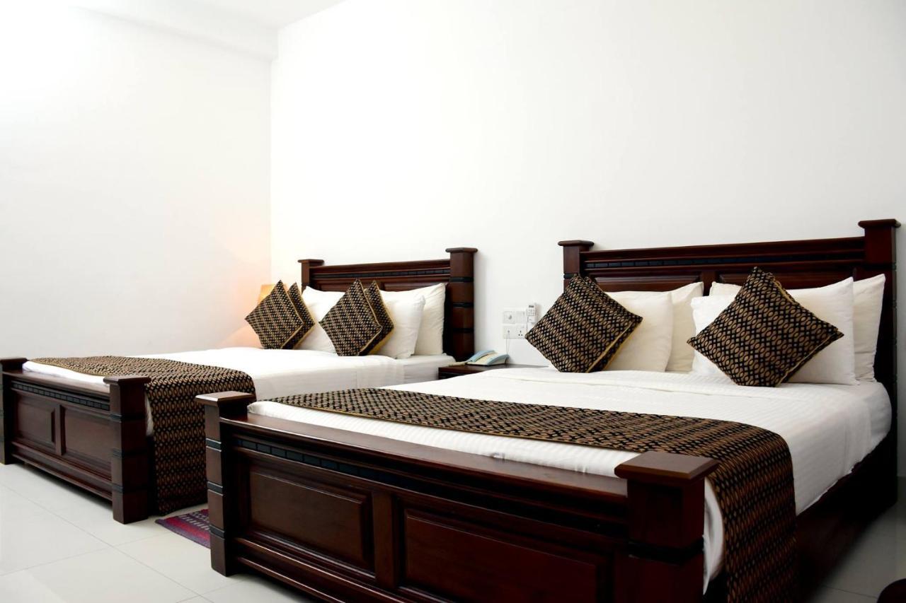 Hotel Bamiyan Kandy Bagian luar foto