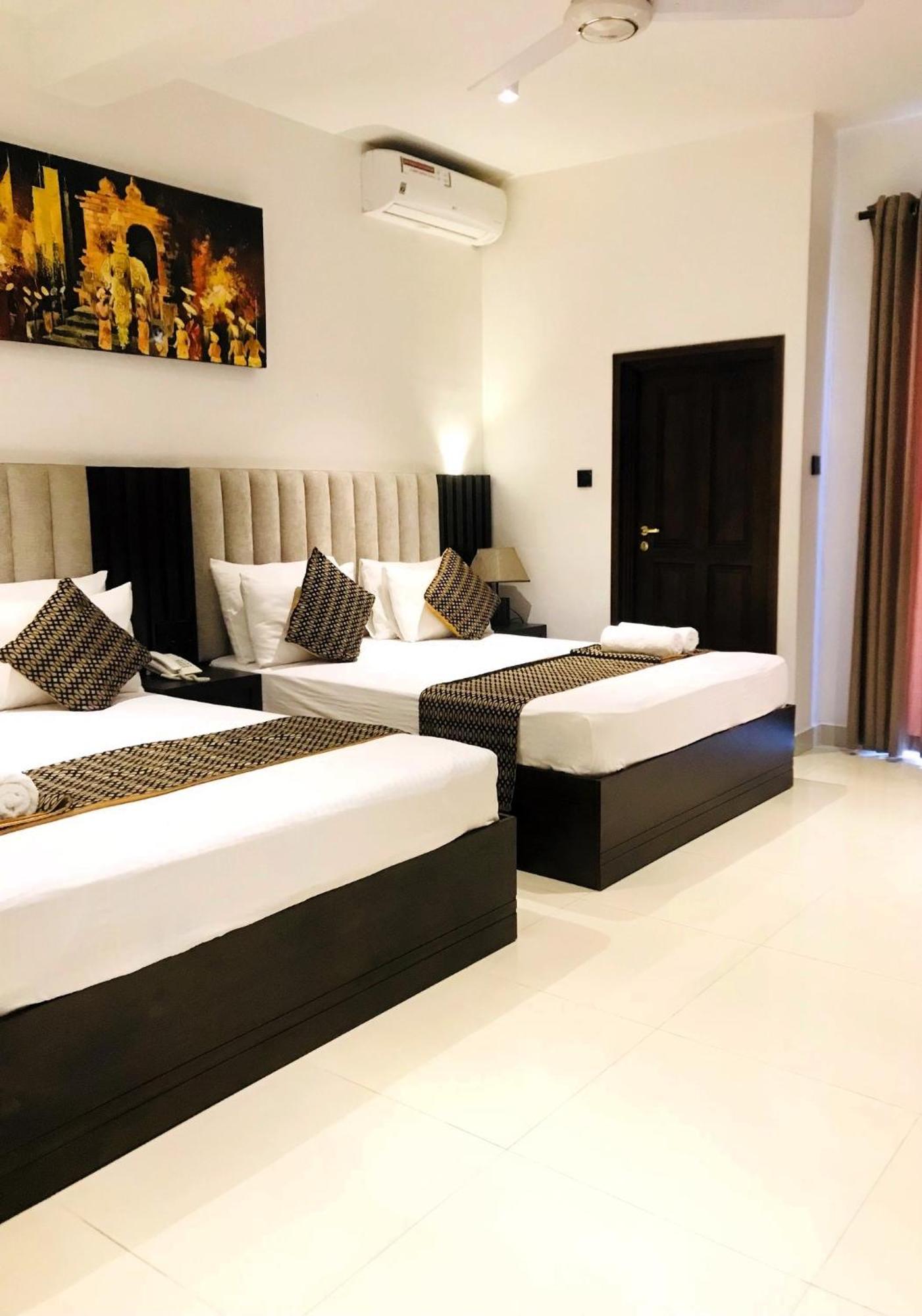 Hotel Bamiyan Kandy Bagian luar foto