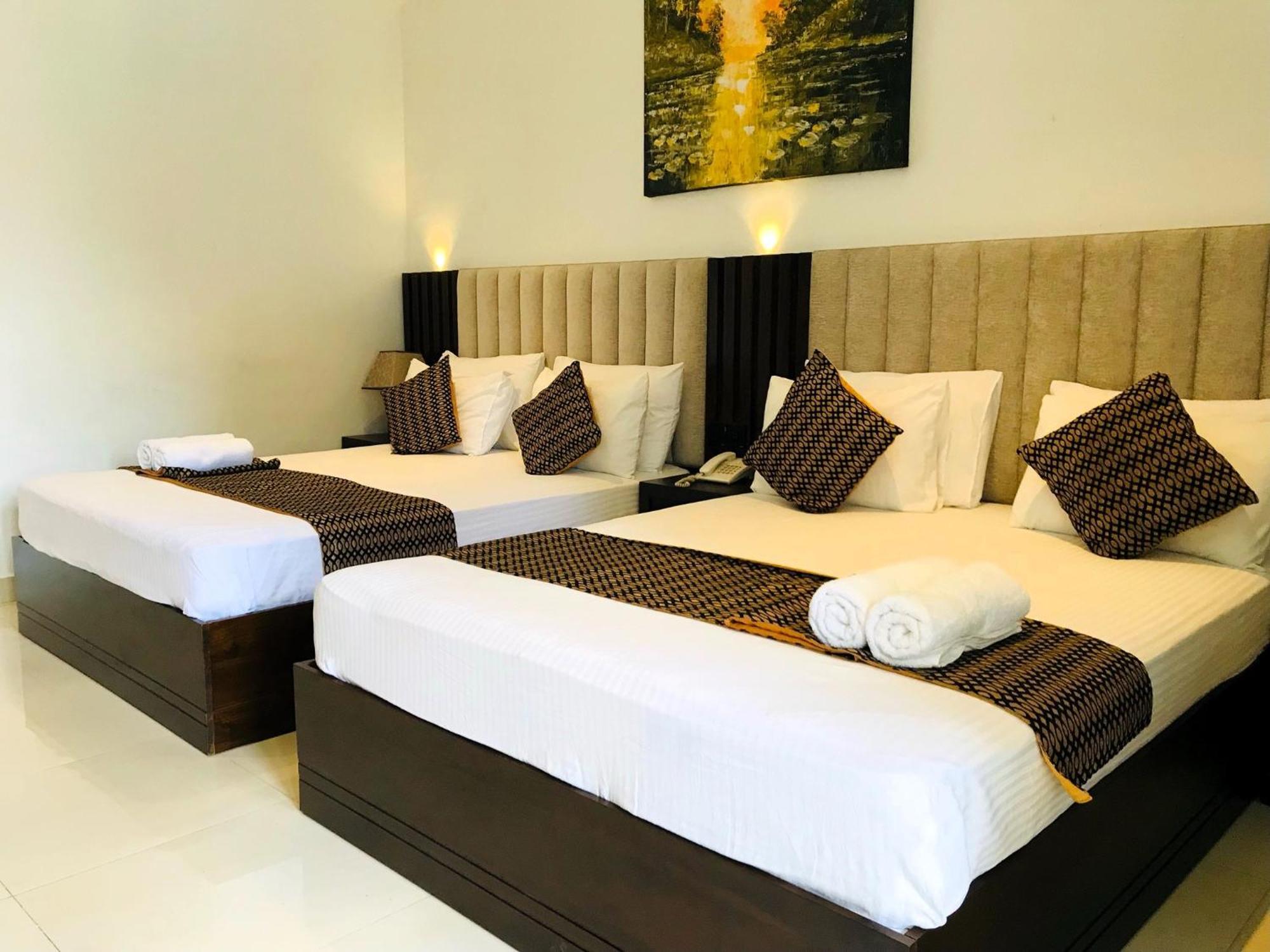 Hotel Bamiyan Kandy Bagian luar foto