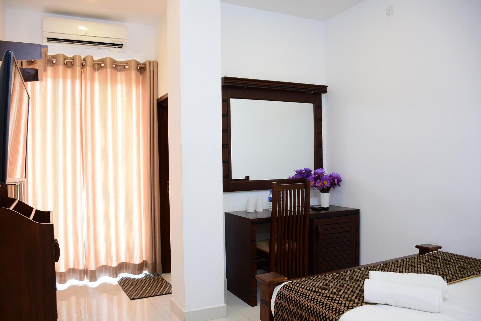 Hotel Bamiyan Kandy Bagian luar foto