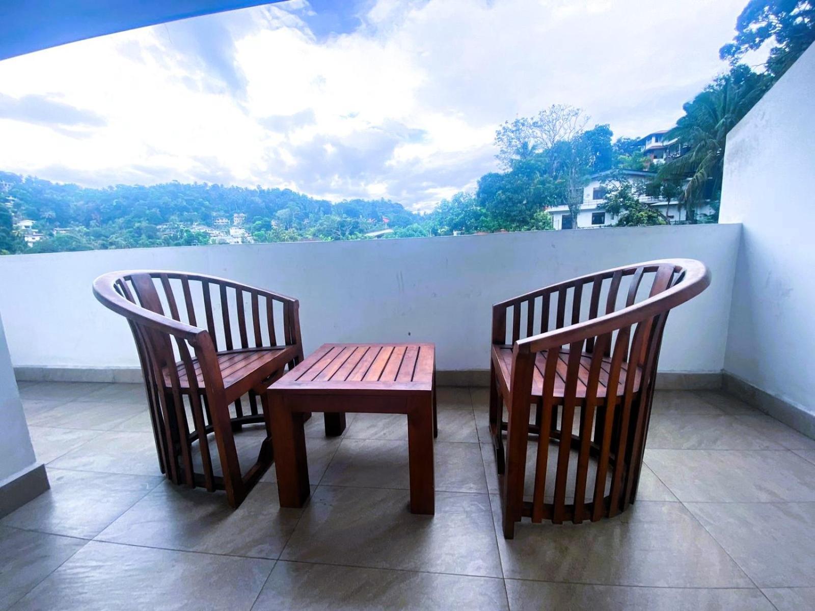 Hotel Bamiyan Kandy Bagian luar foto