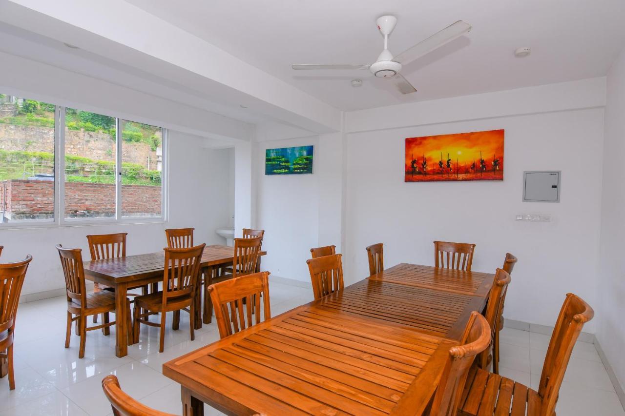Hotel Bamiyan Kandy Bagian luar foto
